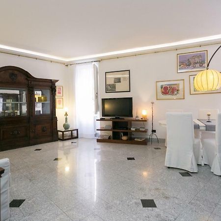 Fontanella Borghese 1Bd Apartment ローマ エクステリア 写真